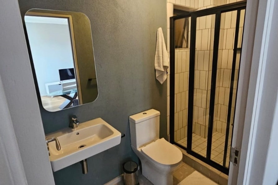 To Let 2 Bedroom Property for Rent in Bloubergstrand Western Cape